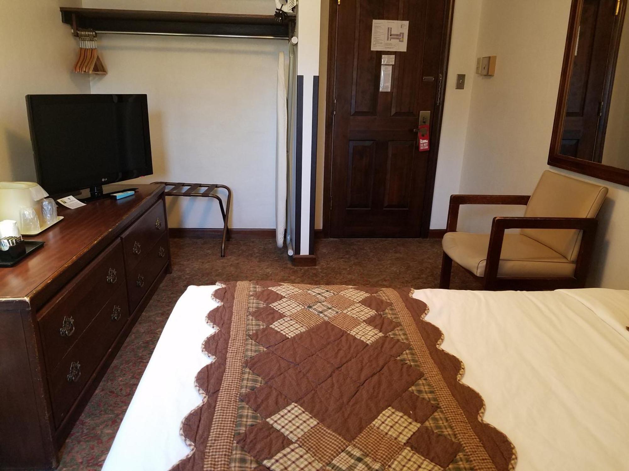 Potawatomi Inn & Cabins Angola Habitación foto